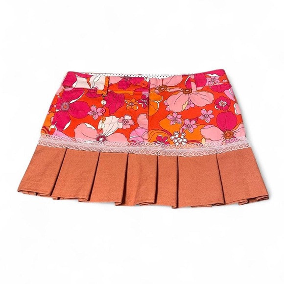 Dresses & Skirts - reworked/upcycled multicoloured floral skirt with lace trim and button details